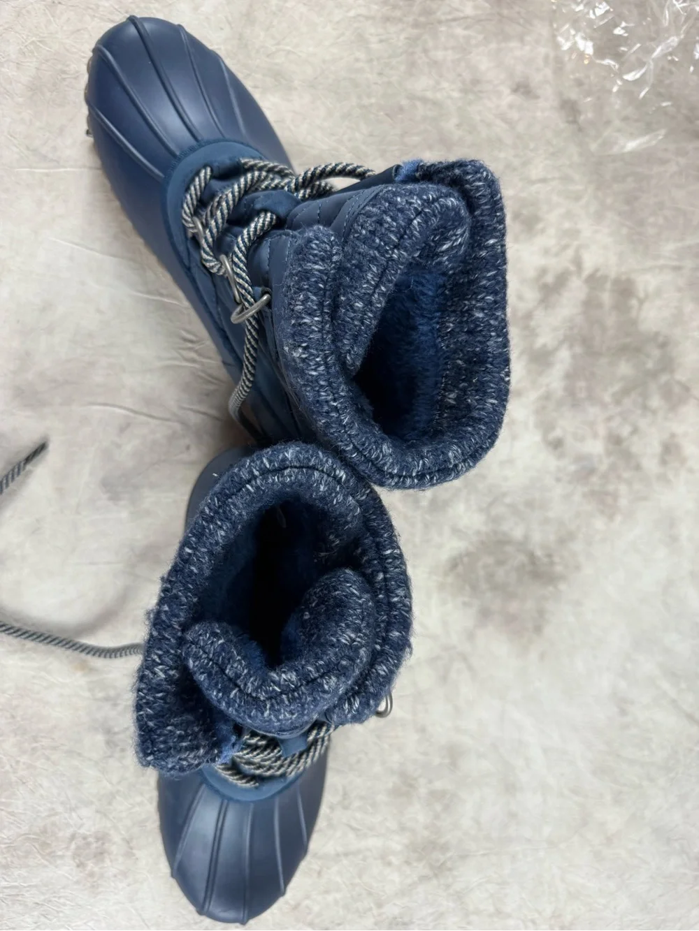 Bear Traps warm fleece